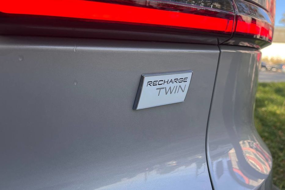 Продам Volvo A С40 RECHARGE 2023 года в Черновцах