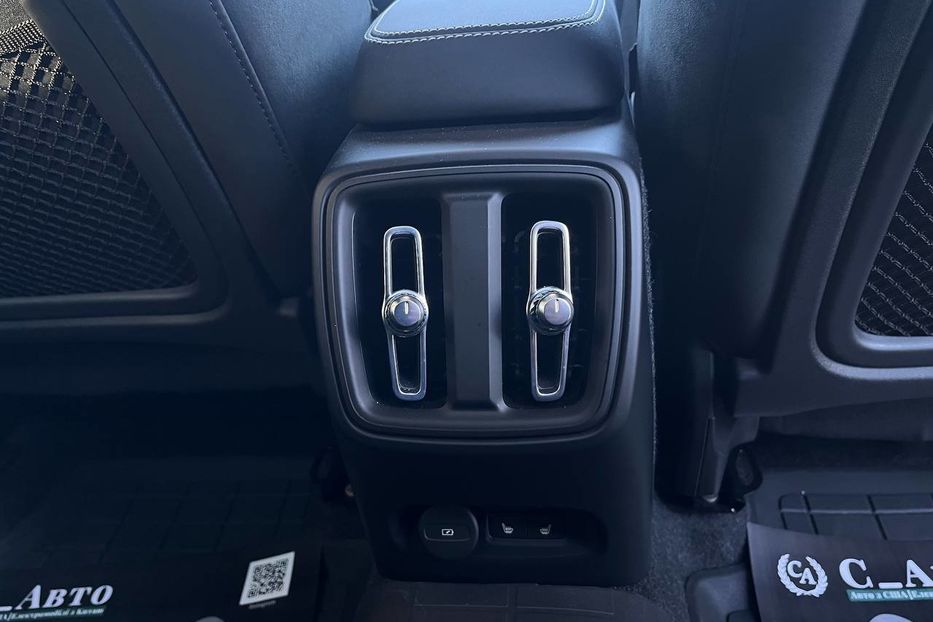 Продам Volvo A С40 RECHARGE 2023 года в Черновцах