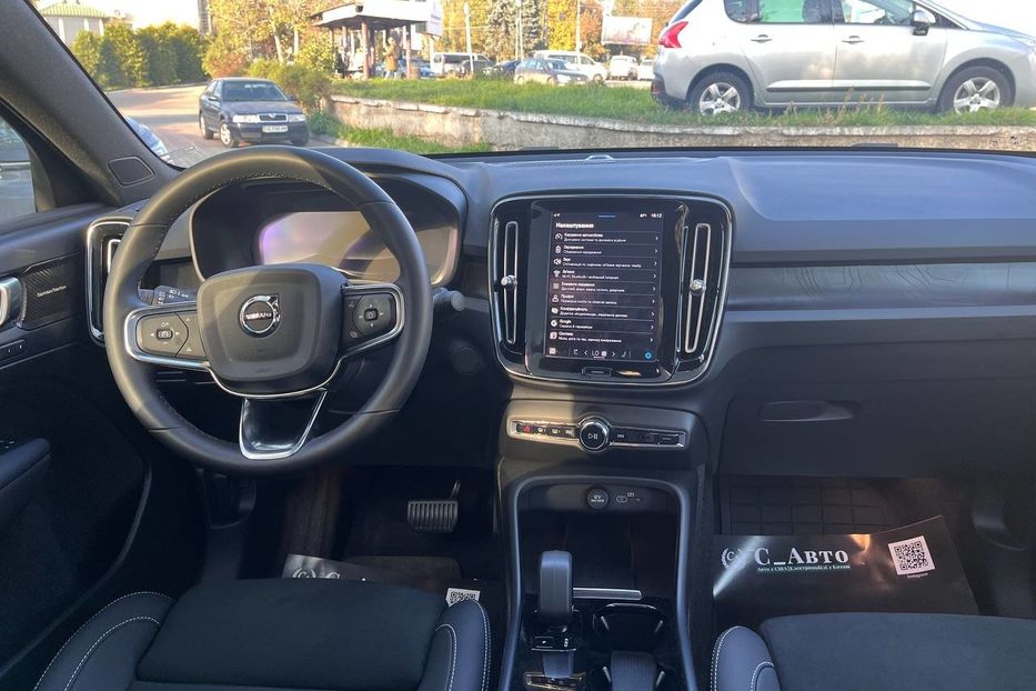 Продам Volvo A С40 RECHARGE 2023 года в Черновцах