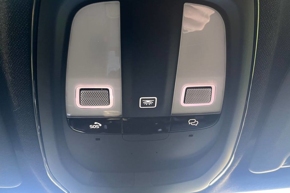 Продам Volvo A С40 RECHARGE 2023 года в Черновцах