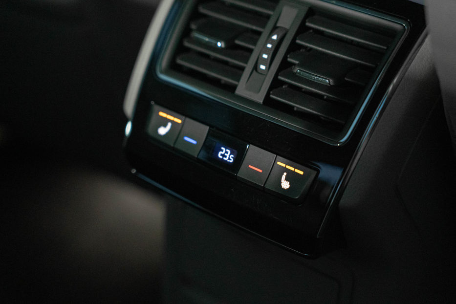 Продам Skoda Superb Laurin & Klement 2017 года в Черновцах