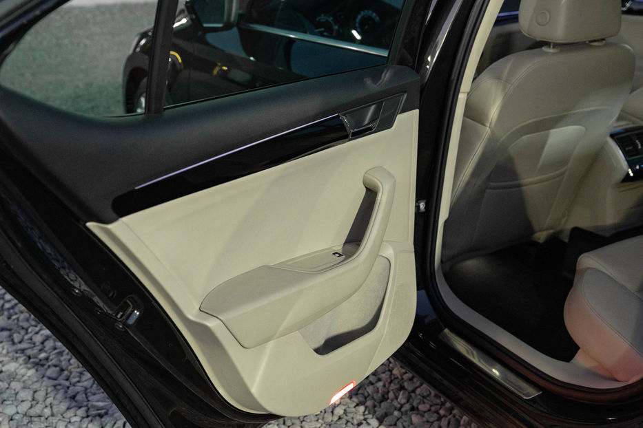 Продам Skoda Superb Laurin & Klement 2017 года в Черновцах