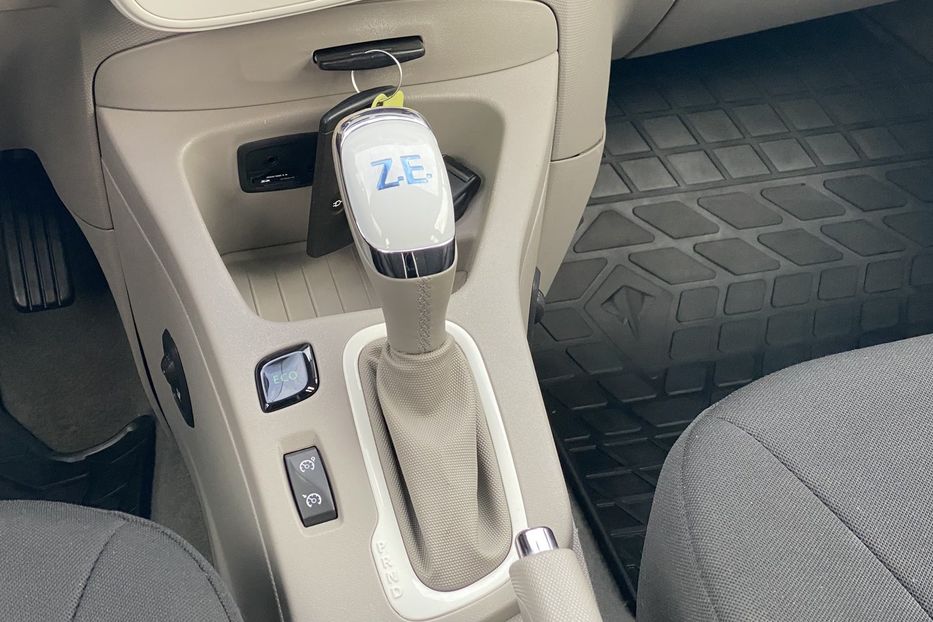 Продам Renault Zoe 2019 года в Луцке