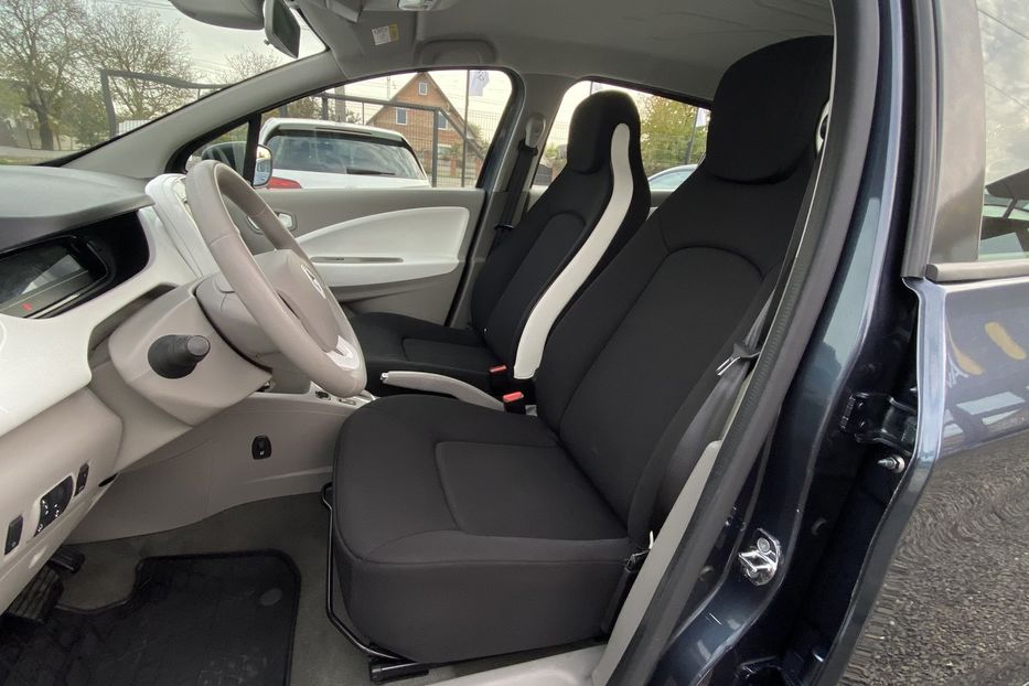 Продам Renault Zoe 2019 года в Луцке