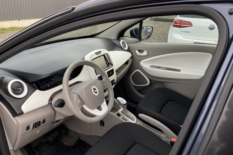 Продам Renault Zoe 2019 года в Луцке