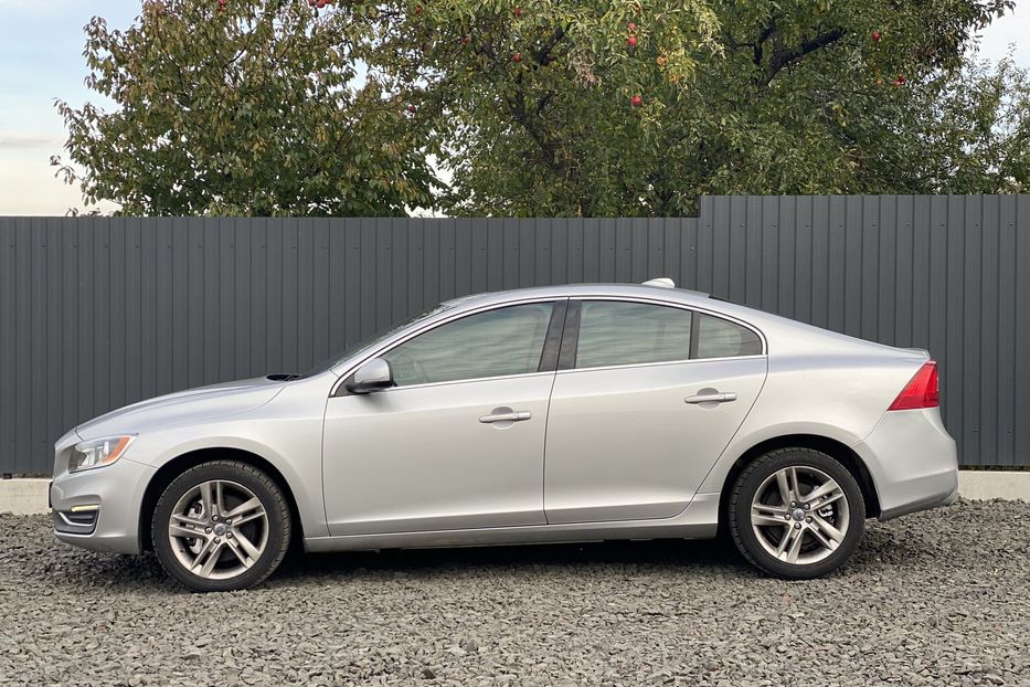 Продам Volvo S60 2013 года в Луцке