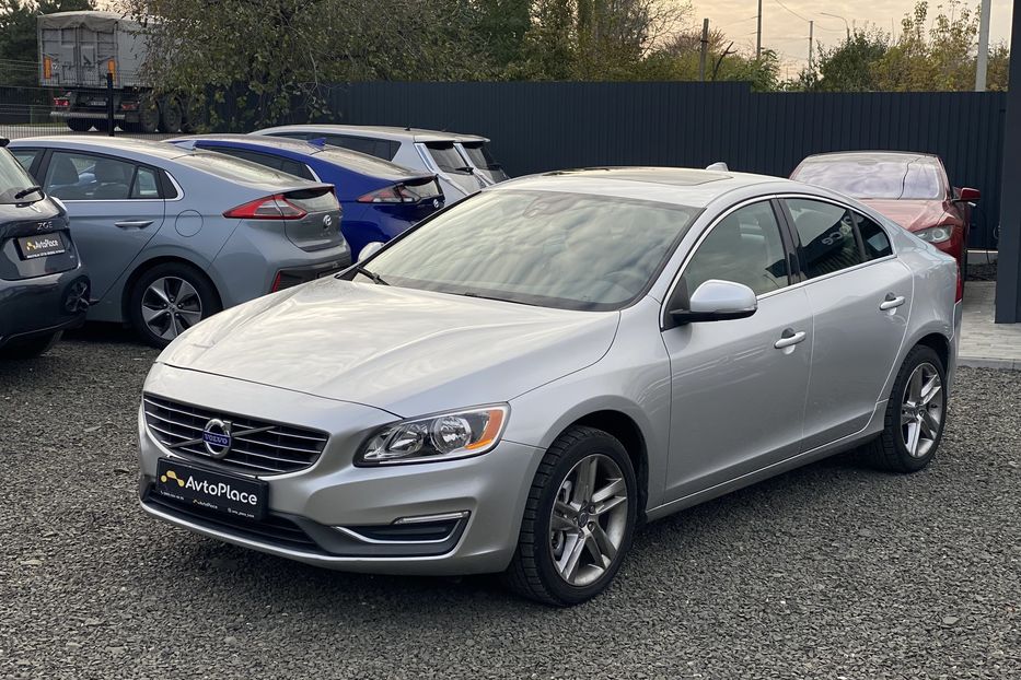 Продам Volvo S60 2013 года в Луцке