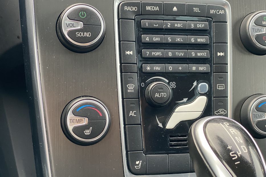 Продам Volvo S60 2013 года в Луцке