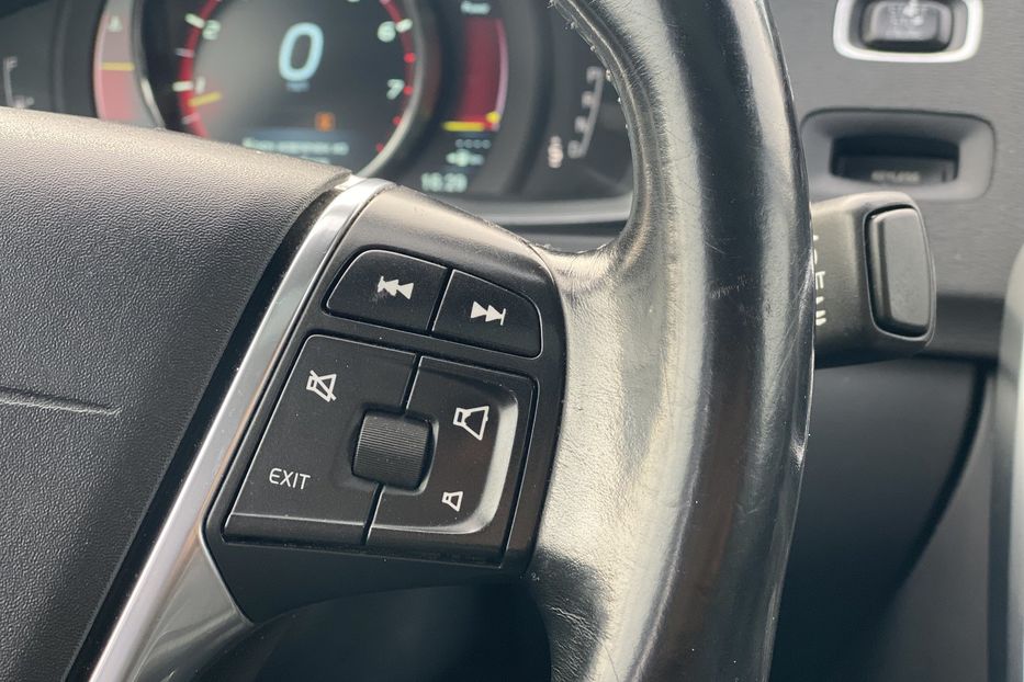 Продам Volvo S60 2013 года в Луцке