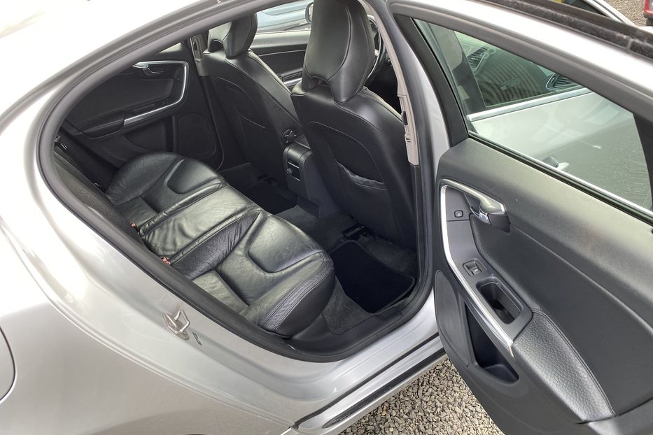 Продам Volvo S60 2013 года в Луцке