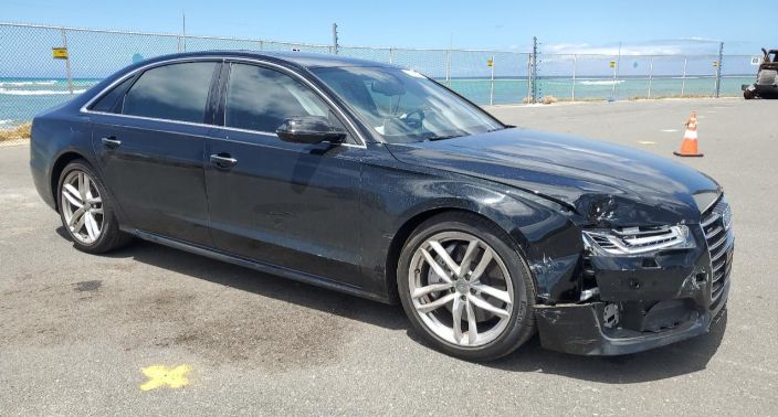 Продам Audi A8 LONG QUATTRO 2016 года в Киеве