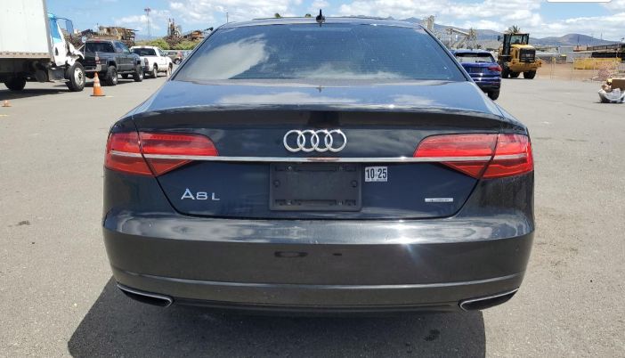 Продам Audi A8 LONG QUATTRO 2016 года в Киеве