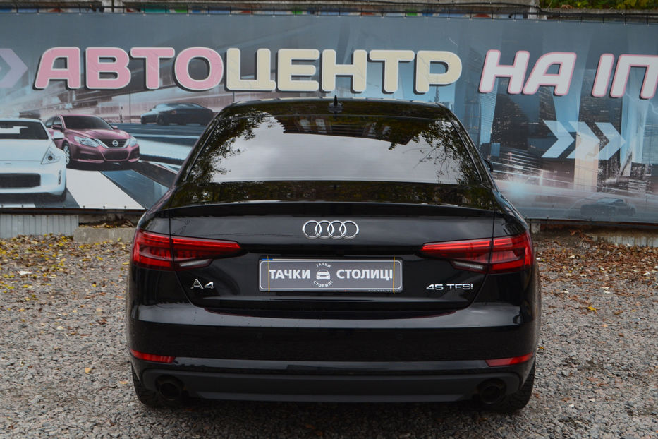 Продам Audi A4 TFSI S tronic (249 л.с.)  2016 года в Киеве