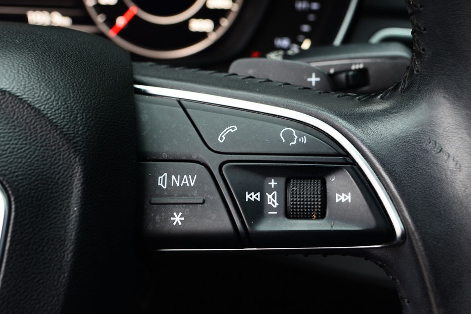 Продам Audi A4 TFSI S tronic (249 л.с.)  2016 года в Киеве