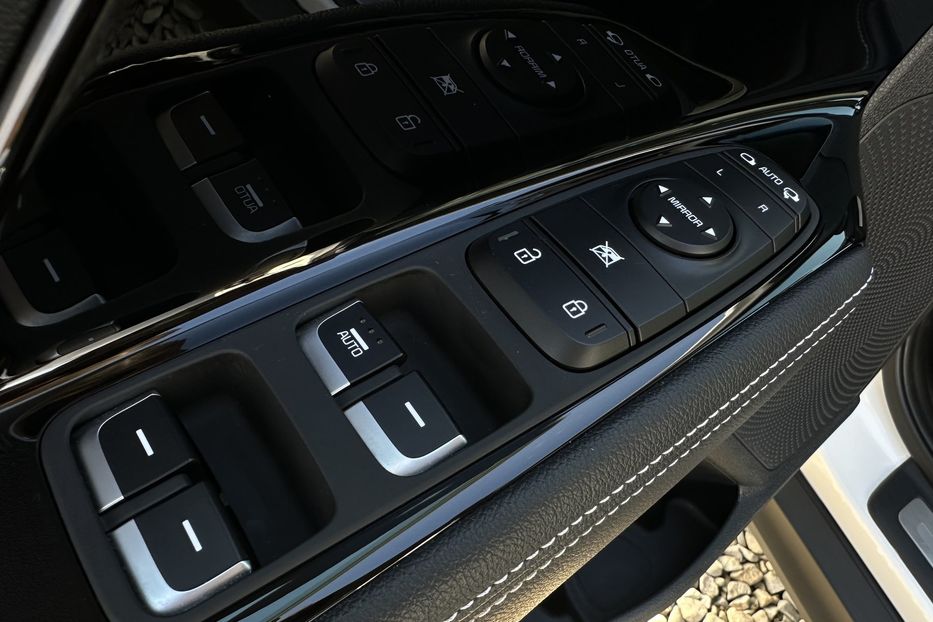 Продам Kia Niro 64кВт ЗАРЕЗЕРВОВАНО 2022 года в Львове