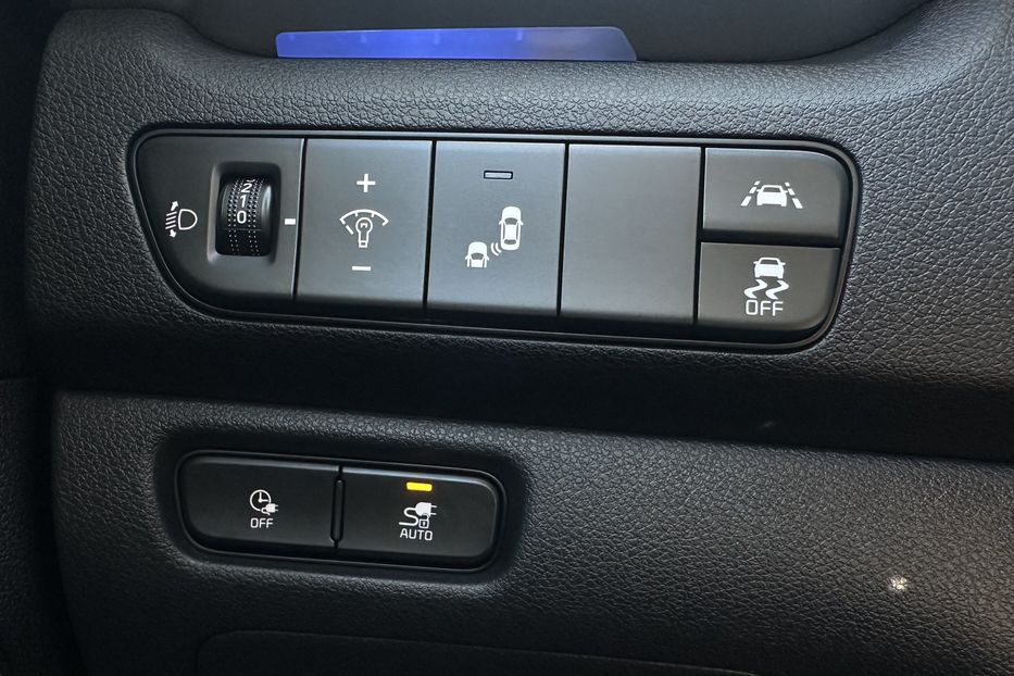 Продам Kia Niro 64кВт ЗАРЕЗЕРВОВАНО 2022 года в Львове