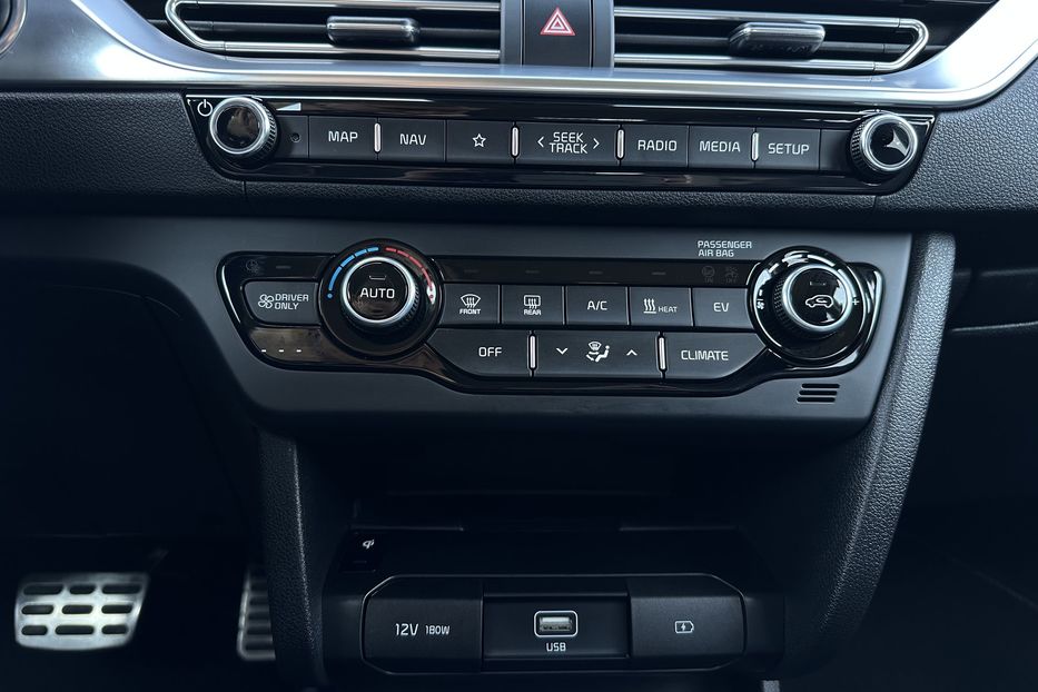 Продам Kia Niro 64кВт ЗАРЕЗЕРВОВАНО 2022 года в Львове