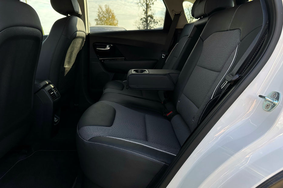 Продам Kia Niro 64кВт ЗАРЕЗЕРВОВАНО 2022 года в Львове