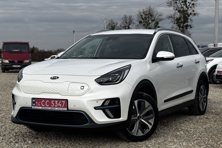 Продам Kia Niro 64 квт авто у Львові  2020 года в Львове