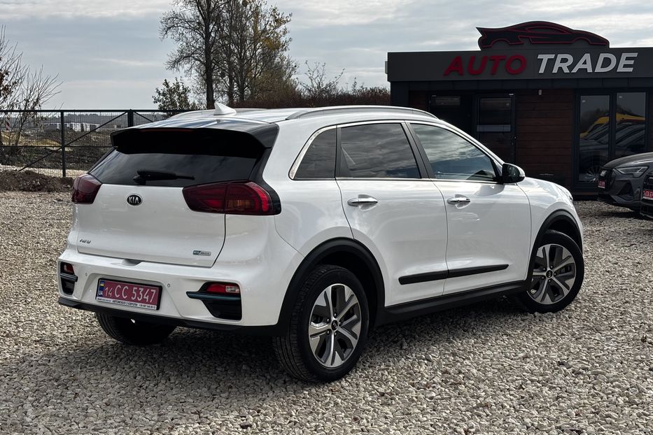 Продам Kia Niro 64 квт авто у Львові  2020 года в Львове