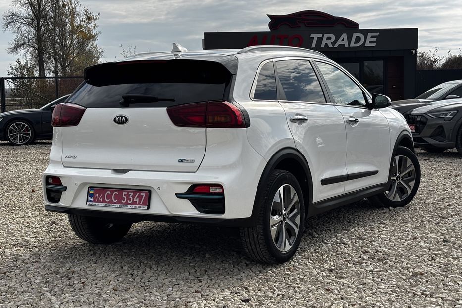 Продам Kia Niro 64 квт авто у Львові  2020 года в Львове