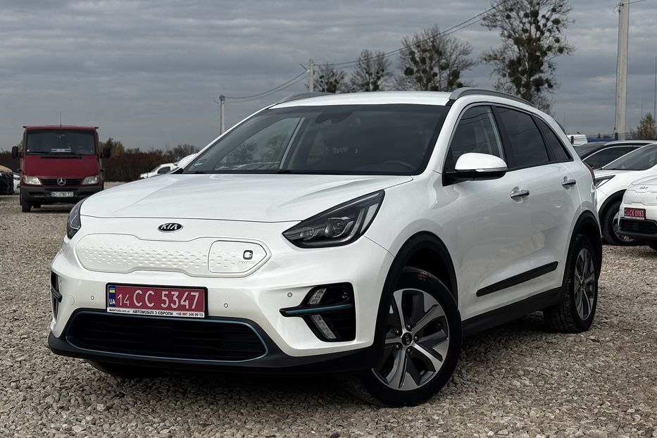 Продам Kia Niro 64 квт авто у Львові  2020 года в Львове