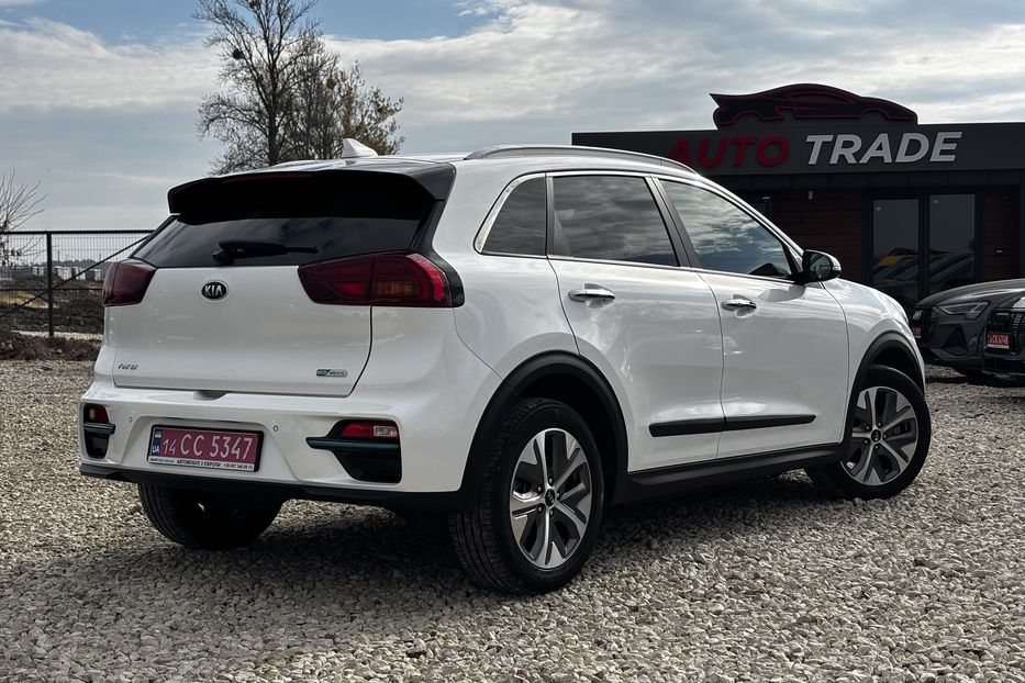 Продам Kia Niro 64 квт авто у Львові  2020 года в Львове