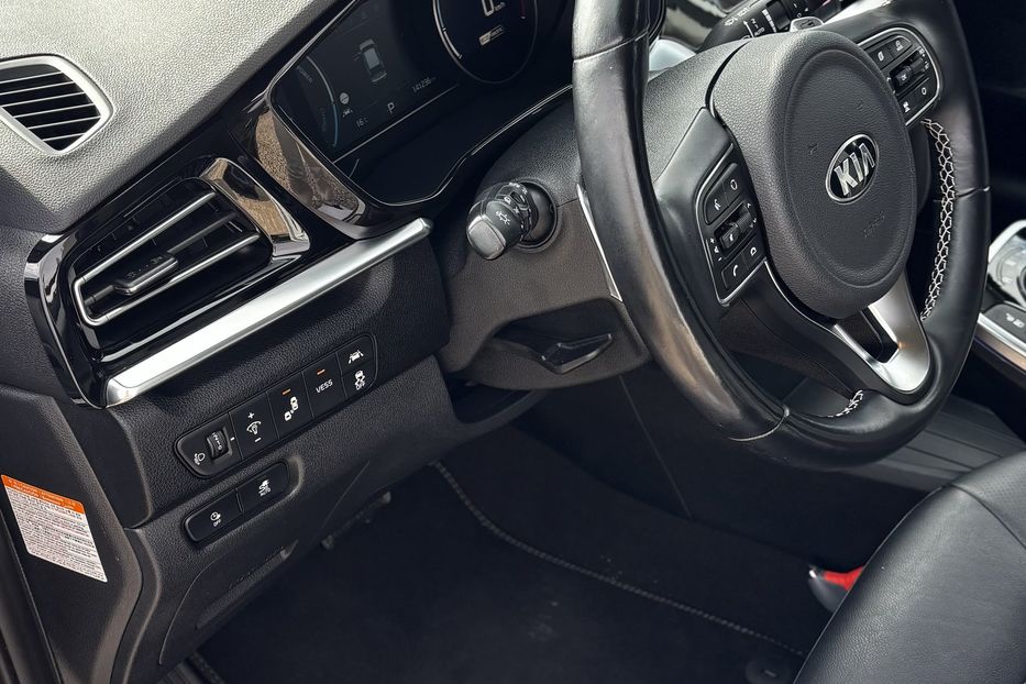 Продам Kia Niro 64 квт авто у Львові  2020 года в Львове
