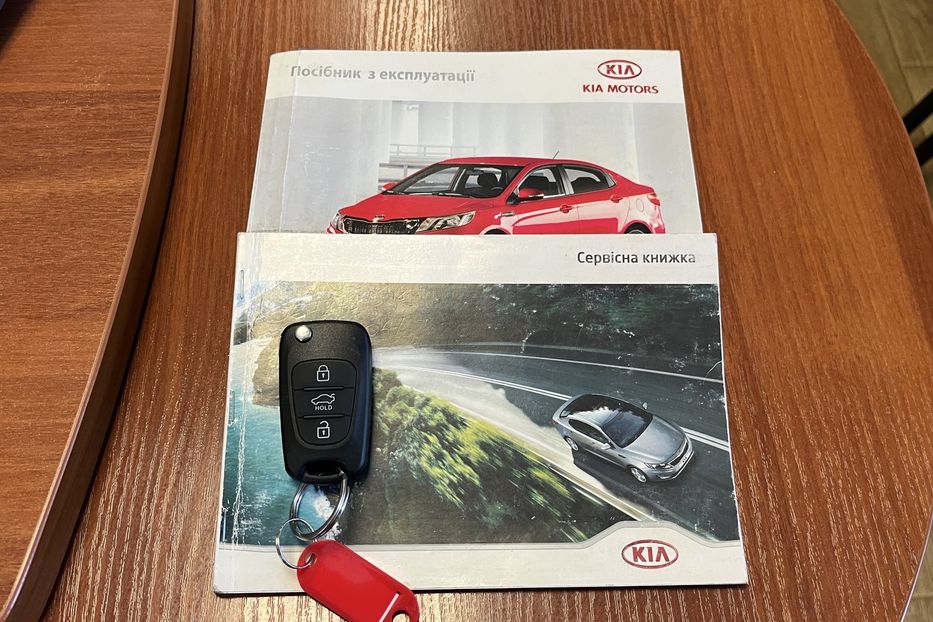 Продам Kia Rio Офіційний 2014 года в Николаеве