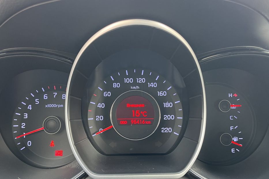 Продам Kia Rio Офіційний 2014 года в Николаеве