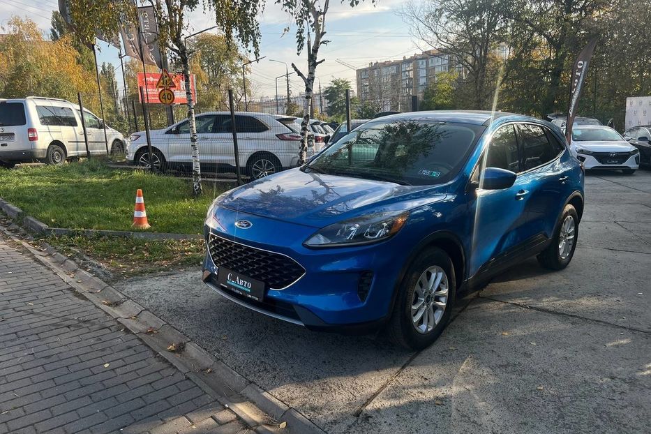 Продам Ford Escape 2020 года в Черновцах