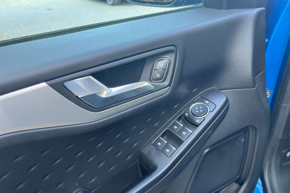 Продам Ford Escape 2020 года в Черновцах