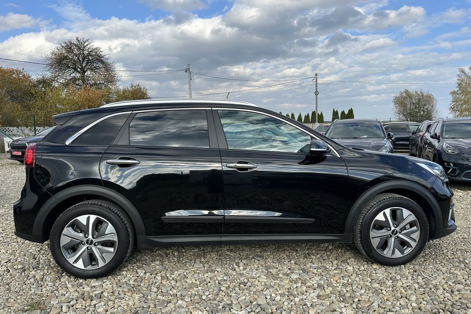 Продам Kia Niro 42 кВт Макс. комплектаціяЛюк 2022 года в Львове