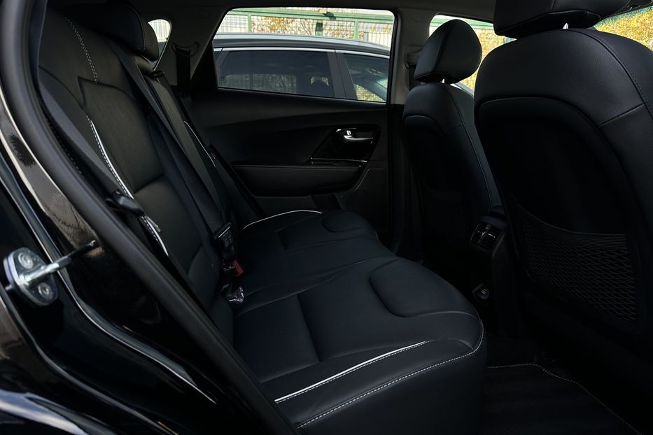 Продам Kia Niro 42 кВт Макс. комплектаціяЛюк 2022 года в Львове