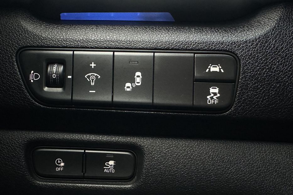 Продам Kia Niro 42 кВт Макс. комплектаціяЛюк 2022 года в Львове