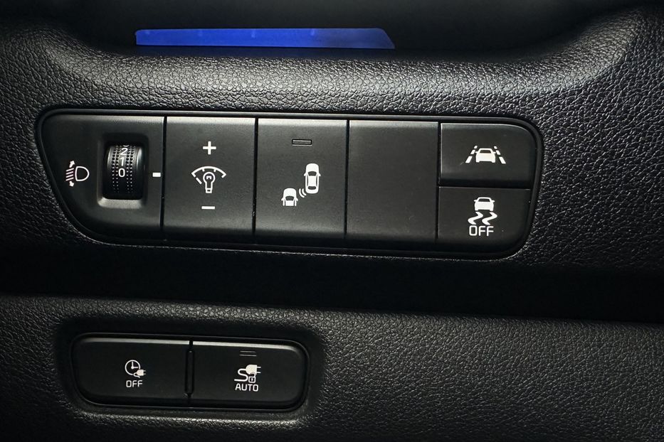 Продам Kia Niro 42 кВт Макс. комплектаціяЛюк 2022 года в Львове