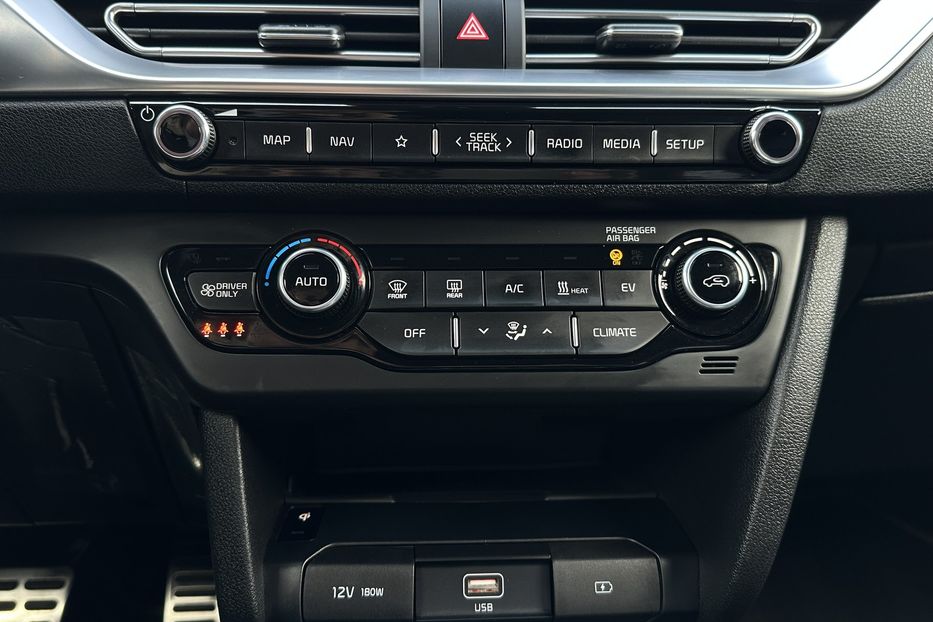 Продам Kia Niro 42 кВт Макс. комплектаціяЛюк 2022 года в Львове