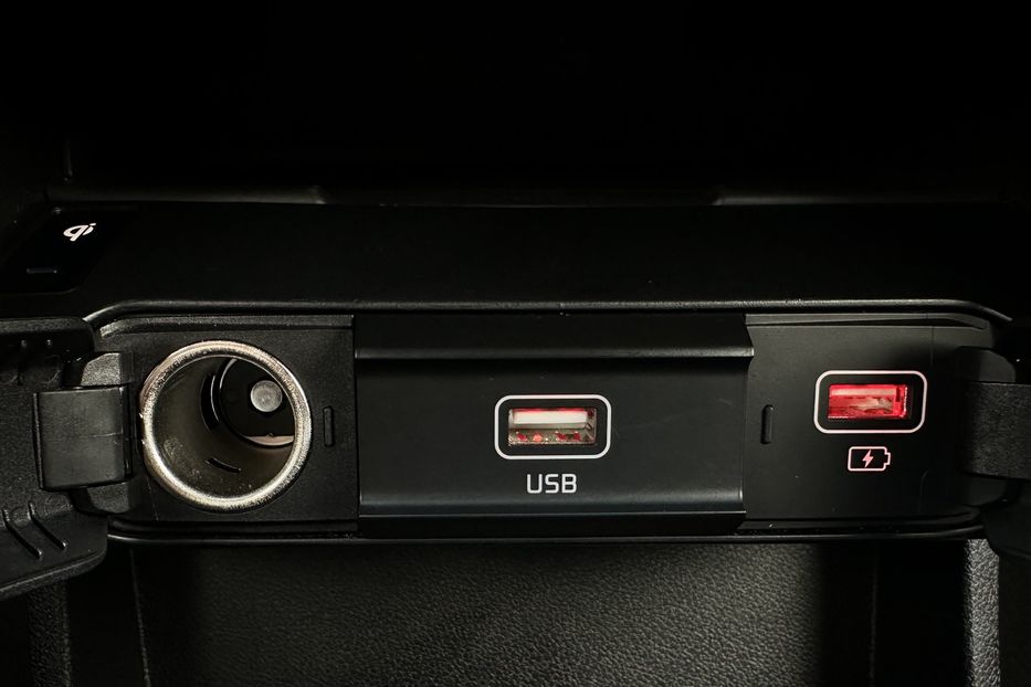 Продам Kia Niro 42 кВт Макс. комплектаціяЛюк 2022 года в Львове