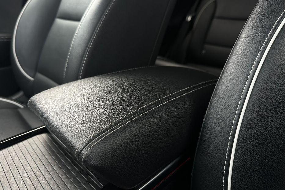 Продам Kia Niro 42 кВт Макс. комплектаціяЛюк 2022 года в Львове