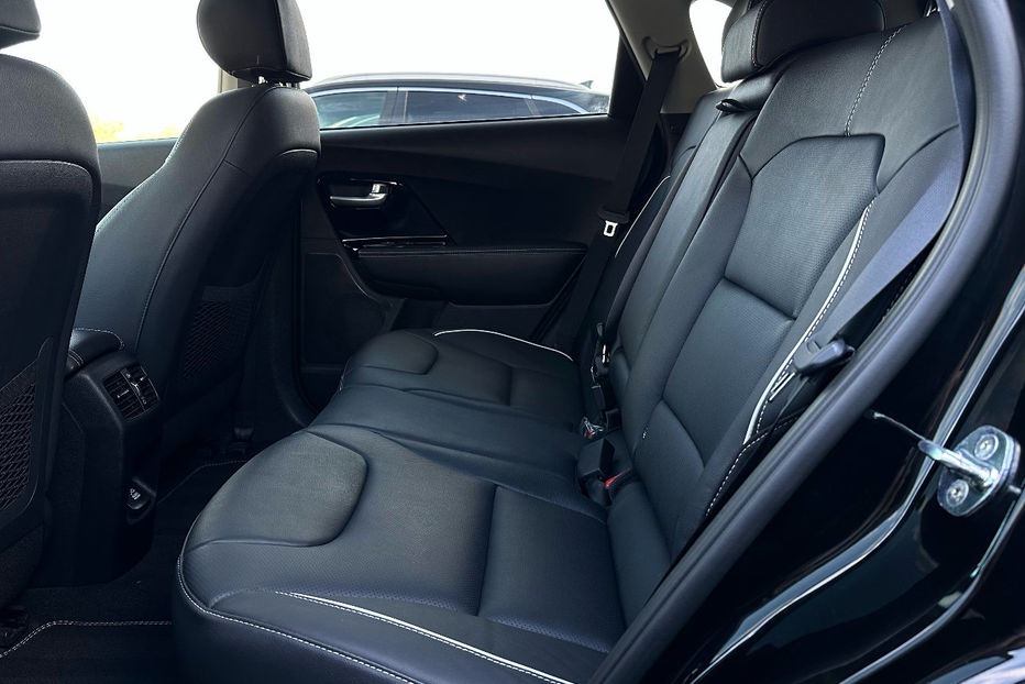 Продам Kia Niro 42 кВт Макс. комплектаціяЛюк 2022 года в Львове
