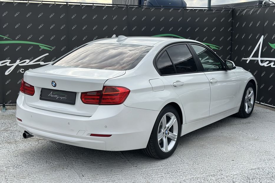 Продам BMW 320 I Steptronic 2015 года в Киеве