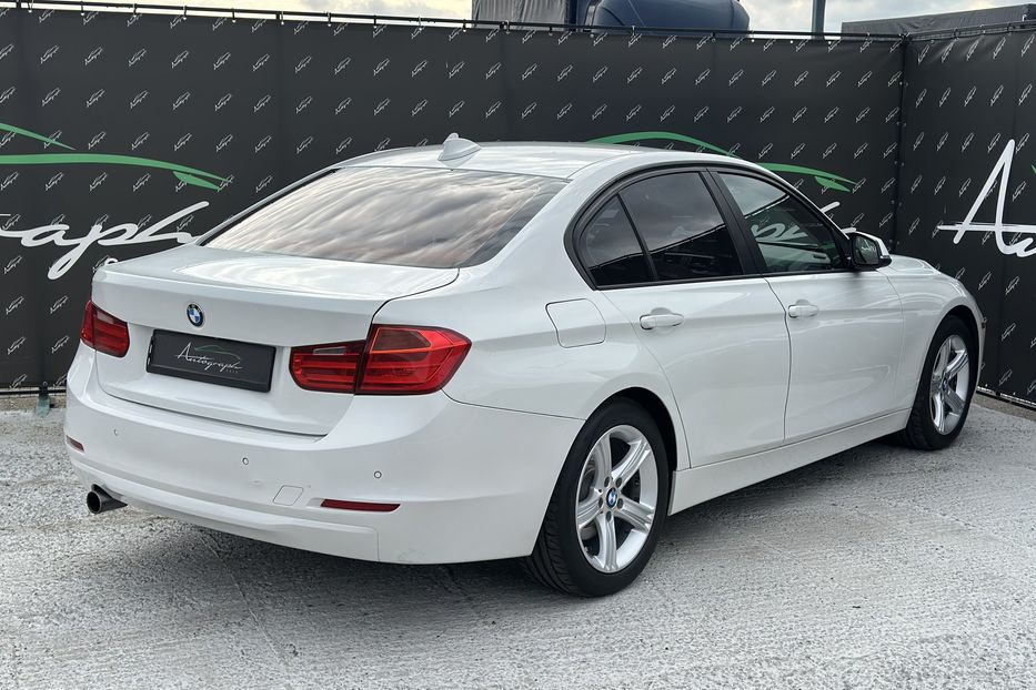 Продам BMW 320 I Steptronic 2015 года в Киеве