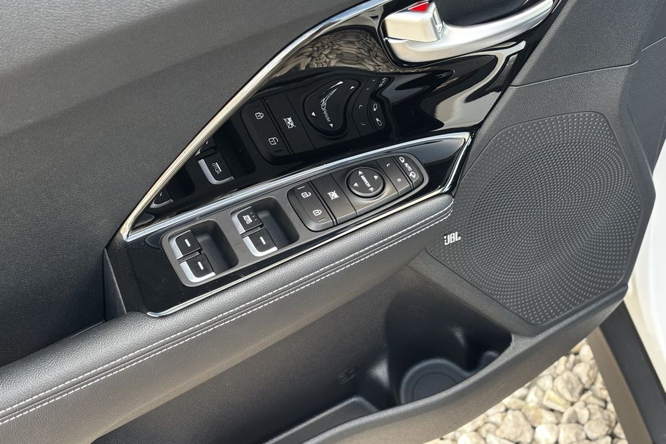 Продам Kia Niro 64 KW авто у Львові   2022 года в Львове