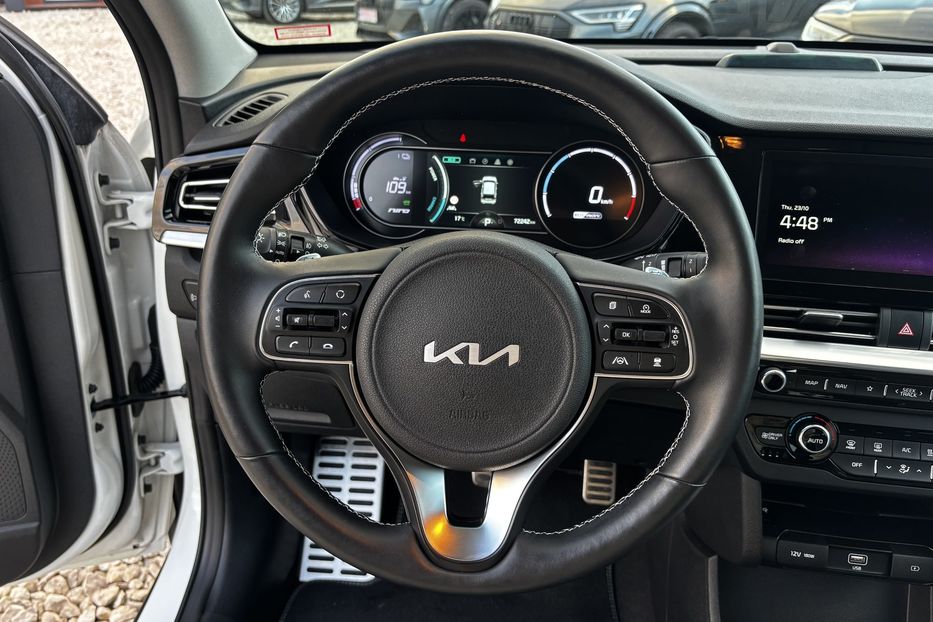 Продам Kia Niro 64 KW авто у Львові   2022 года в Львове
