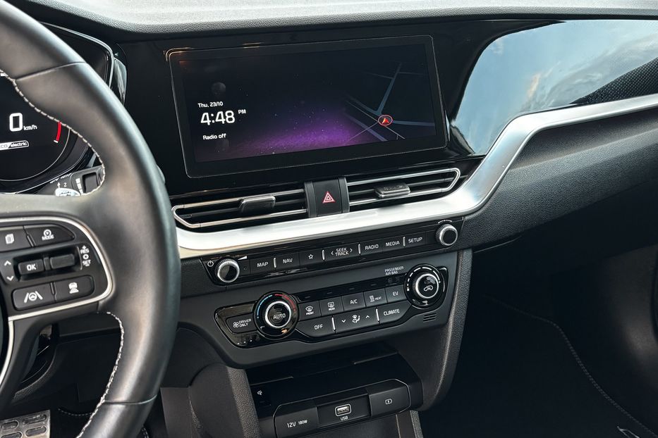 Продам Kia Niro 64 KW авто у Львові   2022 года в Львове