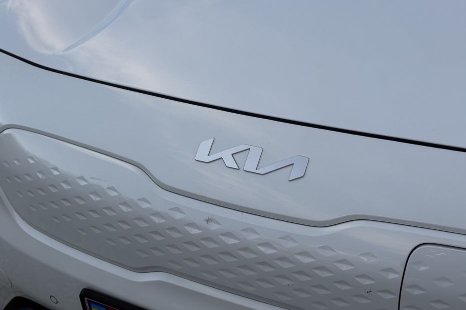 Продам Kia Niro 64 KW авто у Львові   2022 года в Львове