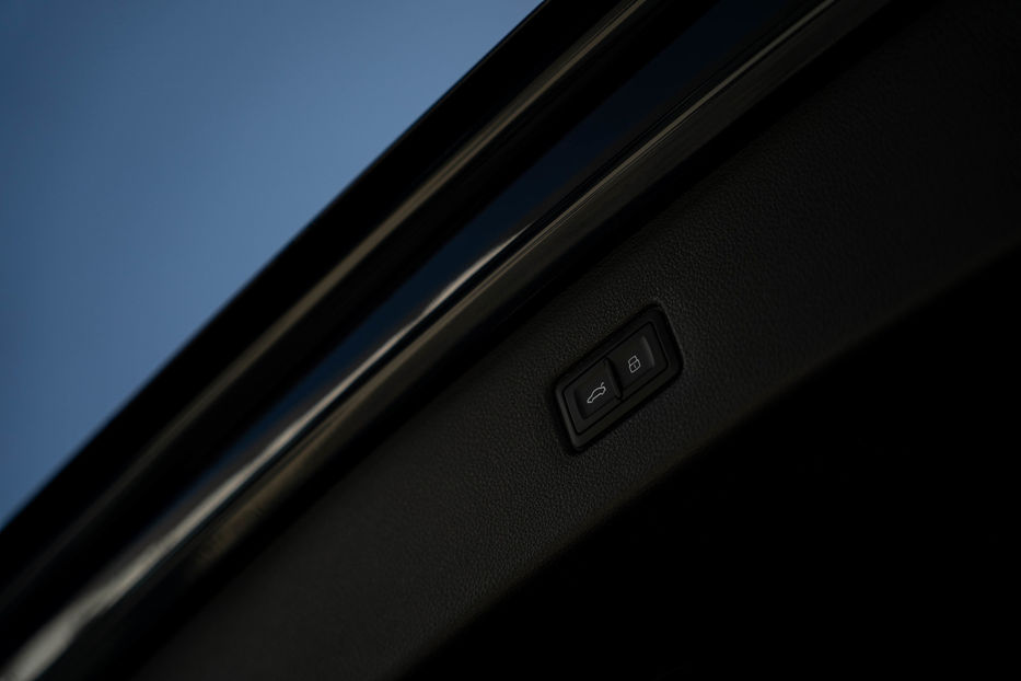 Продам Audi Q7 Premium Plus 2023 года в Черновцах