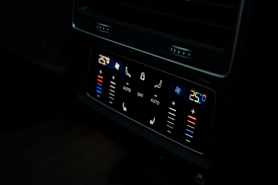 Продам Audi Q7 Premium Plus 2023 года в Черновцах