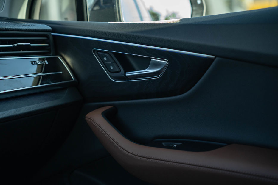 Продам Audi Q7 Premium Plus 2023 года в Черновцах