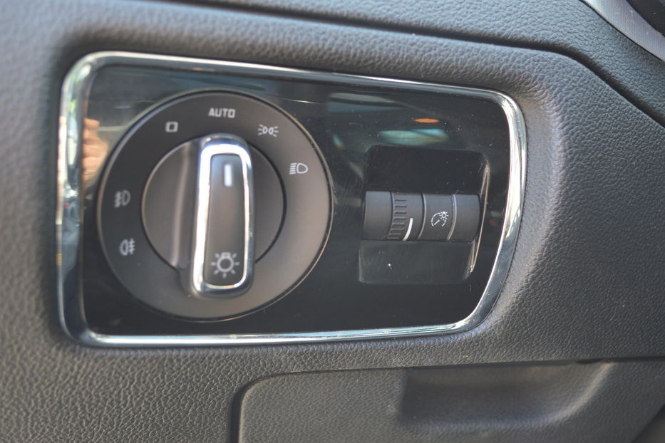 Продам Skoda Superb 4x4 TDI 2012 года в Одессе